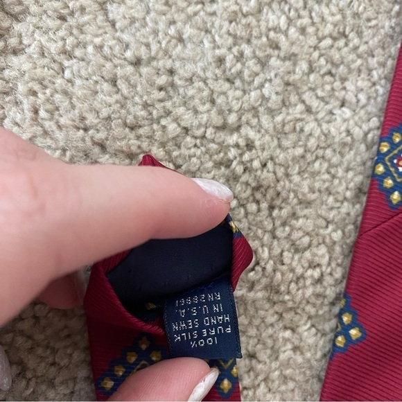 Burberry | Bundle of Men's Three Ties Patterned 100% Silk - Picture 12 of 16